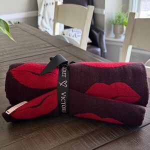 Victoria's Secret Black and Red Lip Print Throw